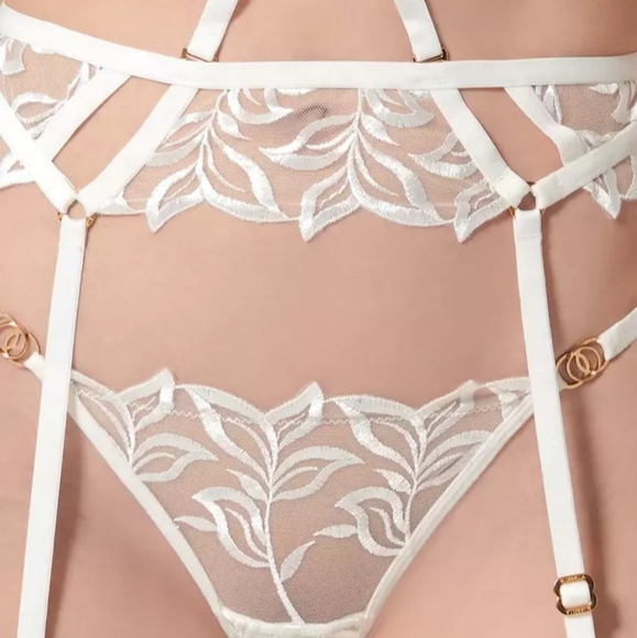 V.S. Bluebella Isadora Harness Garter Belt (Coconut White)-XS - Picture 3 of 4